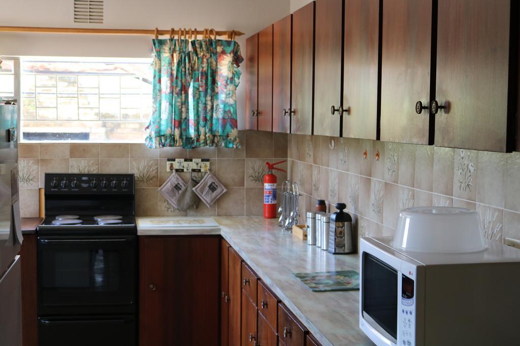 Grysbok Self Catering Accommodation Oudtshoorn Buitenkant foto