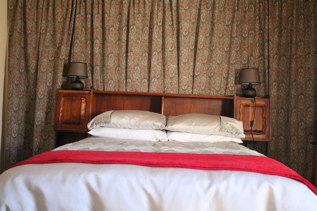 Grysbok Self Catering Accommodation Oudtshoorn Buitenkant foto